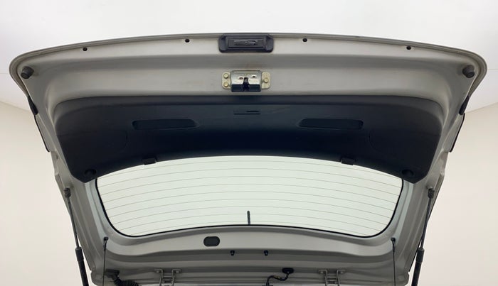 2016 Hyundai Elite i20 ASTA 1.2 (O), CNG, Manual, 98,801 km, Boot Door Open