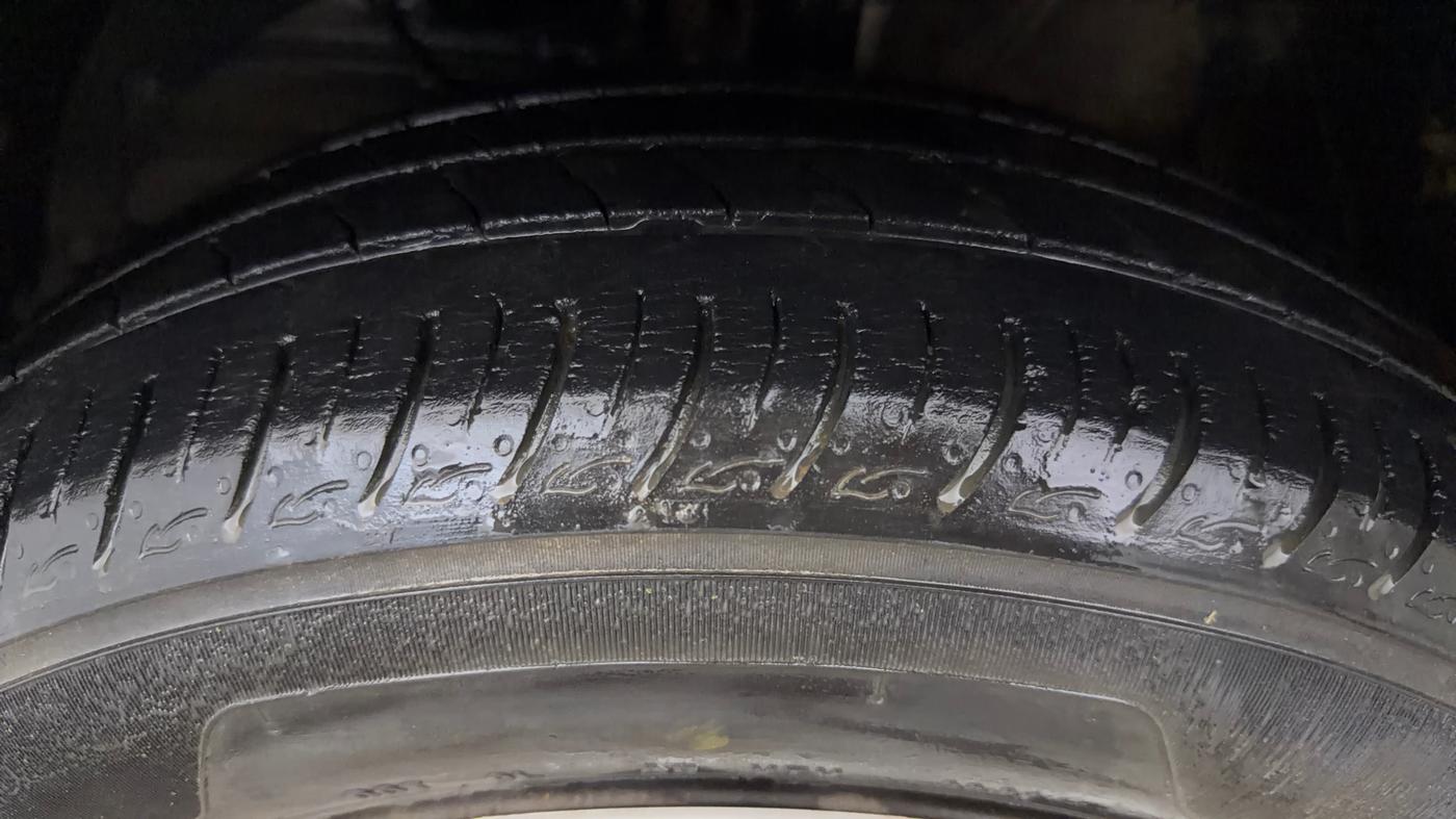 2021 Maruti Baleno DELTA PETROL 1.2, Petrol, Manual, 70,063 km, Left Front Tyre Tread