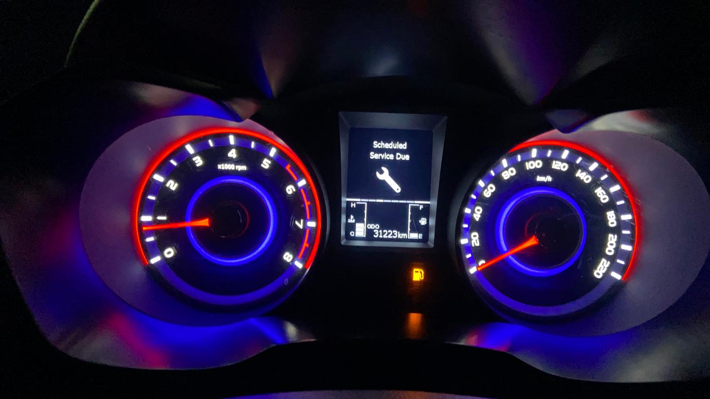2024 Mahindra XUV300 W8 (O) 1.2 PETROL, Petrol, Manual, 31,207 km, Odometer Image