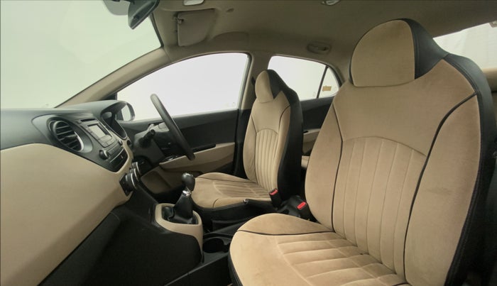 2014 Hyundai Xcent S 1.2, Petrol, Manual, 39,919 km, Right Side Front Door Cabin