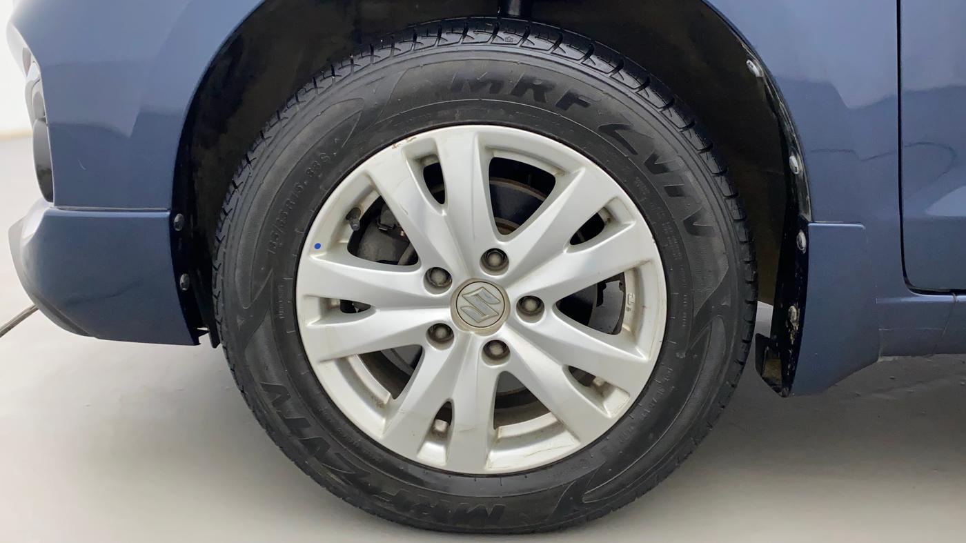 2018 Maruti Ertiga ZXI, Petrol, Manual, 37,249 km, Left Front Wheel