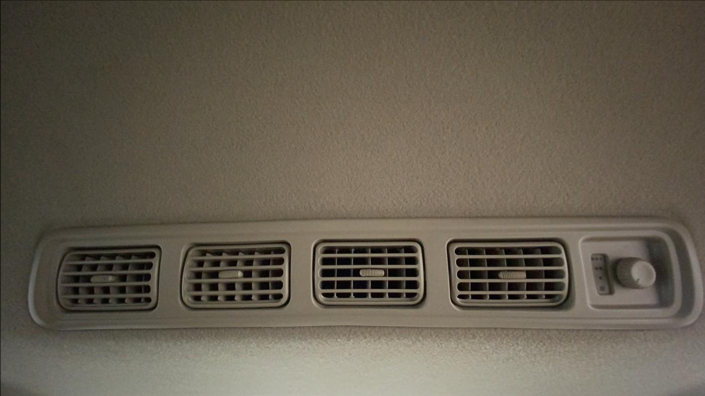 2018 Maruti Ertiga ZXI, Petrol, Manual, 37,249 km, Rear AC Vents