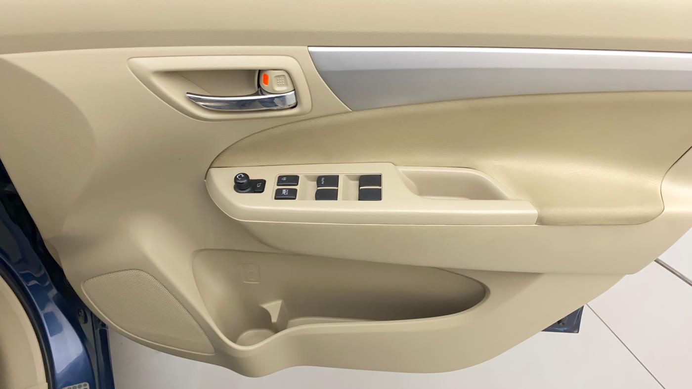 2018 Maruti Ertiga ZXI, Petrol, Manual, 37,249 km, Driver Side Door Panels Control