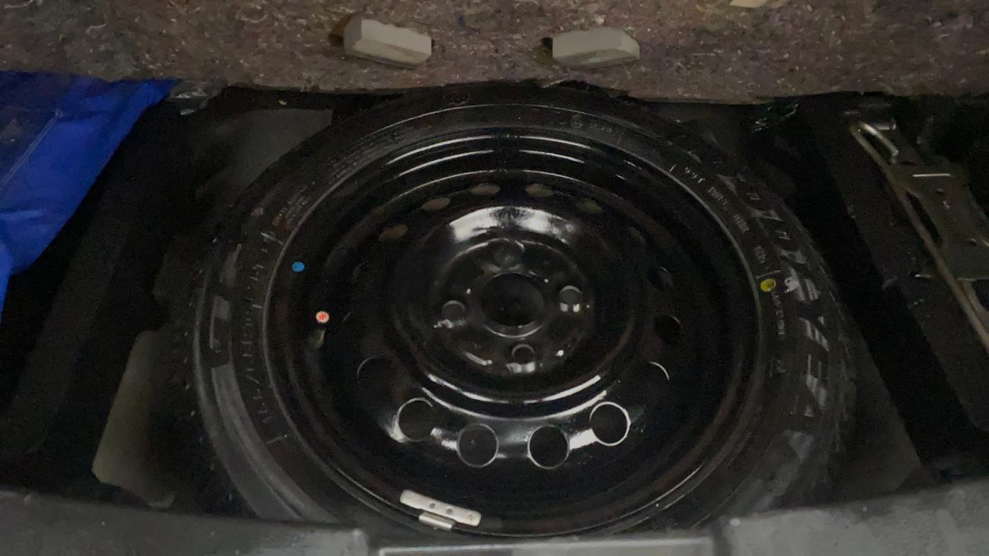 2015 Maruti Wagon R Stingray VXI, Petrol, Manual, 35,596 km, Spare Tyre