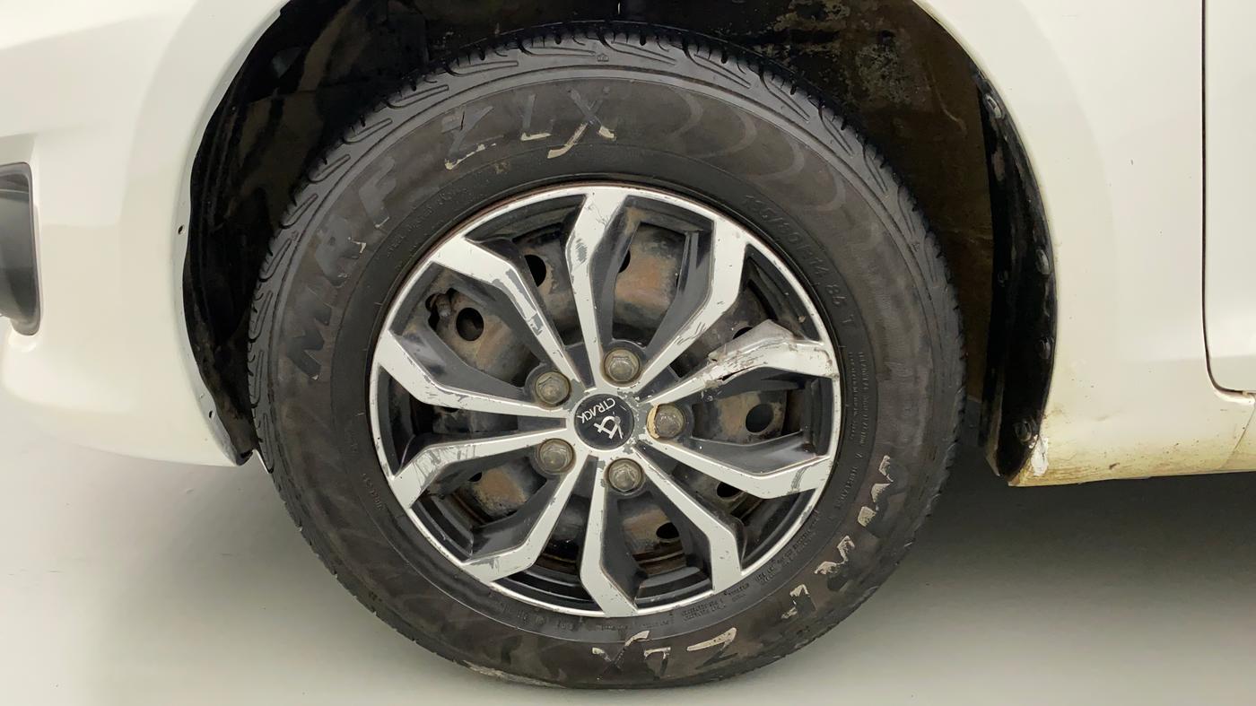 2014 Maruti Swift Dzire VDI, Diesel, Manual, 87,503 km, Left Front Wheel