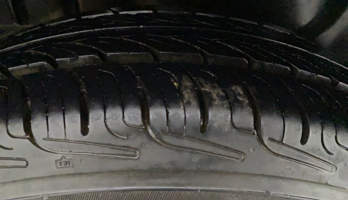 2014 Maruti Swift Dzire VDI, Diesel, Manual, 87,503 km, Right Rear Tyre Tread