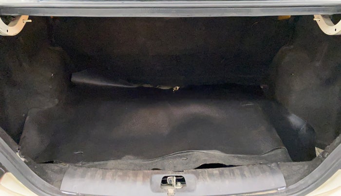 2014 Maruti Swift Dzire VDI, Diesel, Manual, 87,503 km, Boot Inside