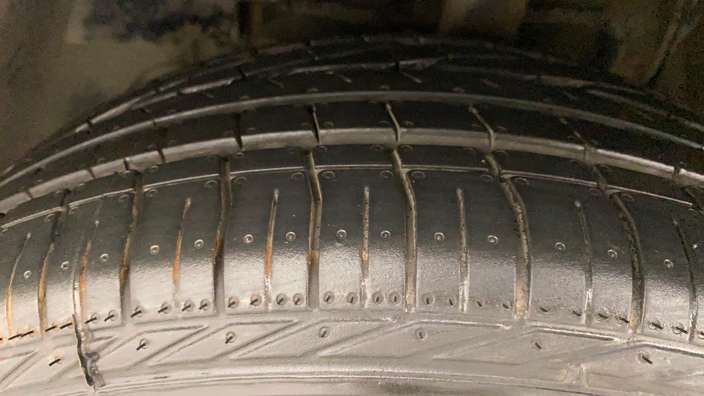 2018 Tata NEXON XZA PLUS DIESEL, Diesel, Automatic, 33,381 km, Left Front Tyre Tread