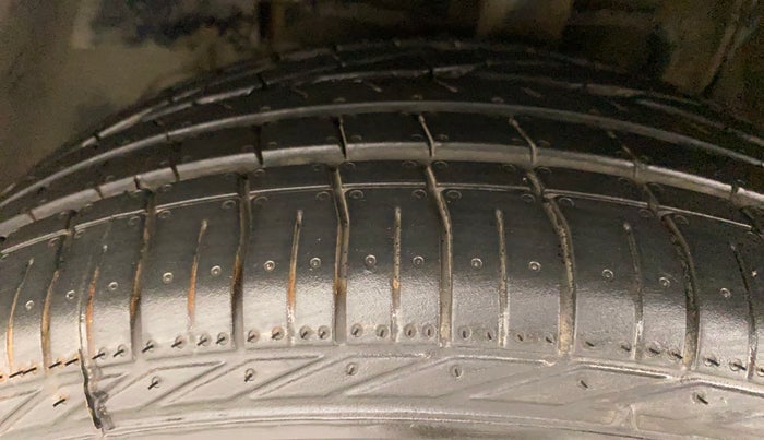 2018 Tata NEXON XZA PLUS DIESEL, Diesel, Automatic, 33,381 km, Left Front Tyre Tread