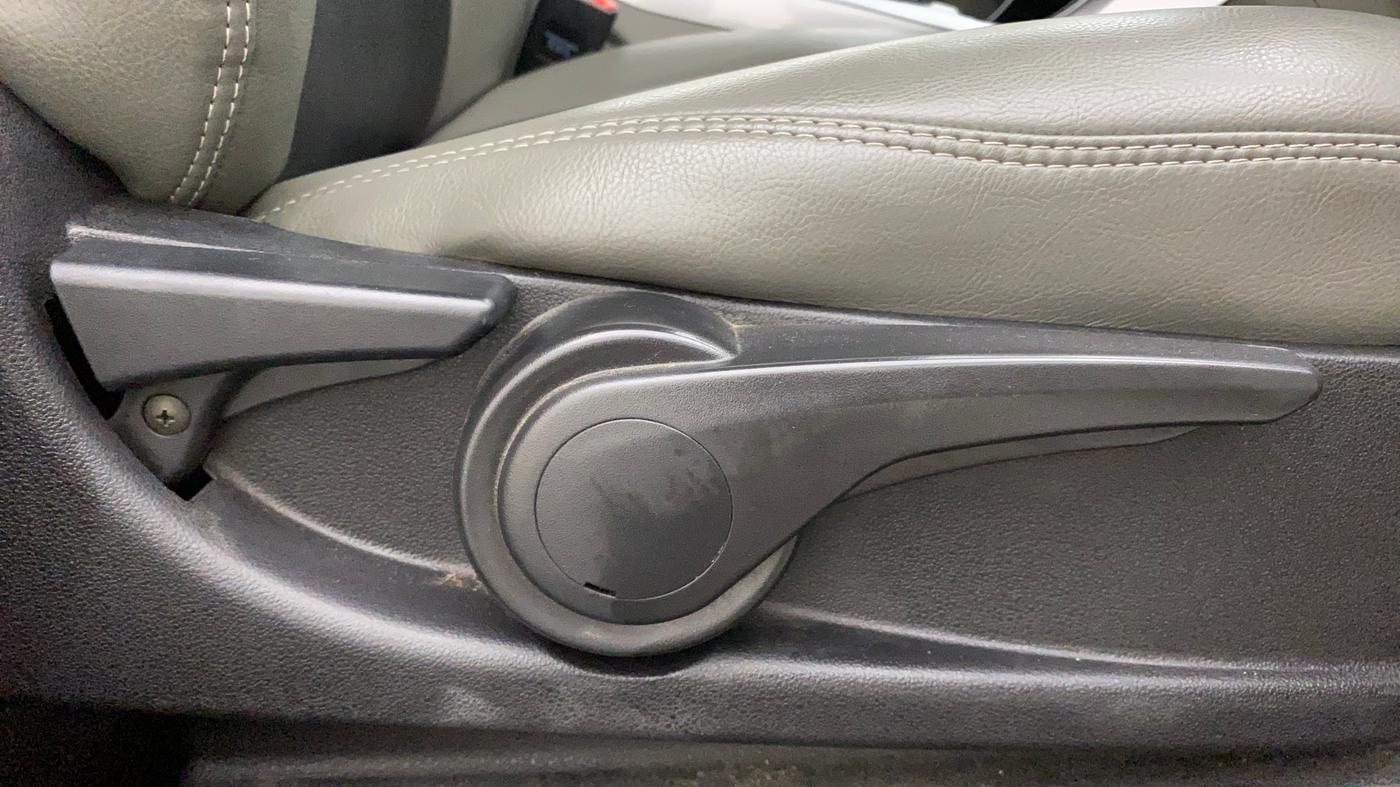 2018 Tata NEXON XZA PLUS DIESEL, Diesel, Automatic, 33,381 km, Driver Side Adjustment Panel