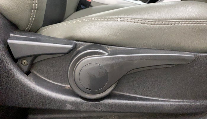 2018 Tata NEXON XZA PLUS DIESEL, Diesel, Automatic, 33,381 km, Driver Side Adjustment Panel