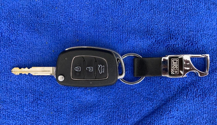 2020 Hyundai GRAND I10 NIOS SPORTZ AMT 1.2 KAPPA VTVT, Petrol, Automatic, 19,796 km, Key Close Up