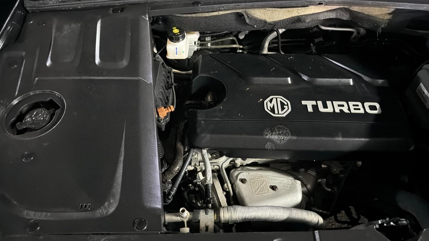 2024 MG HECTOR PLUS SHARP PRO 1.5 TURBO MT 7 STR, Petrol, Manual, 13,842 km, Engine View - Right