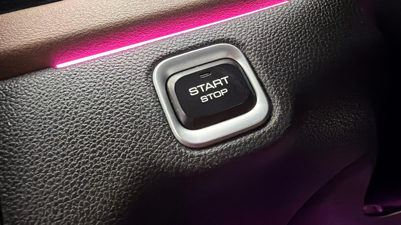 2024 MG HECTOR PLUS SHARP PRO 1.5 TURBO MT 7 STR, Petrol, Manual, 13,842 km, Keyless Start/ Stop Button