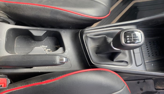 2023 Hyundai Verna SX 1.5 VTVT, Petrol, Manual, 8,525 km, Gear Lever