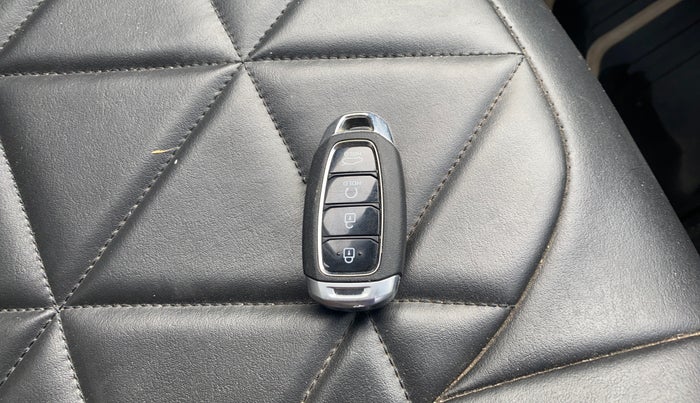 2023 Hyundai Verna SX 1.5 VTVT, Petrol, Manual, 8,525 km, Key Close Up