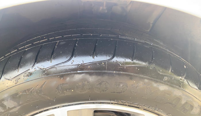 2023 Hyundai Verna SX 1.5 VTVT, Petrol, Manual, 8,525 km, Right Front Tyre Tread