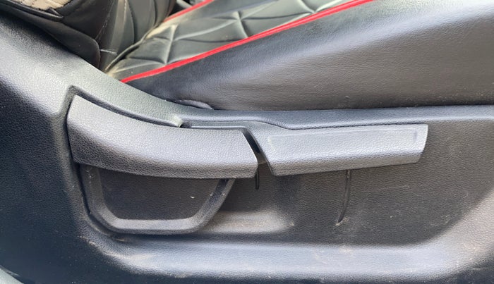 2023 Hyundai Verna SX 1.5 VTVT, Petrol, Manual, 8,525 km, Driver Side Adjustment Panel