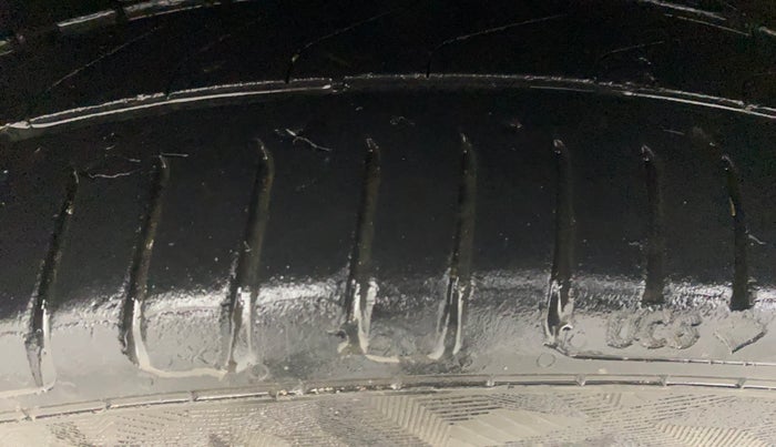 2017 Hyundai Elite i20 ASTA 1.2 (O), Petrol, Manual, 1,16,661 km, Right Rear Tyre Tread