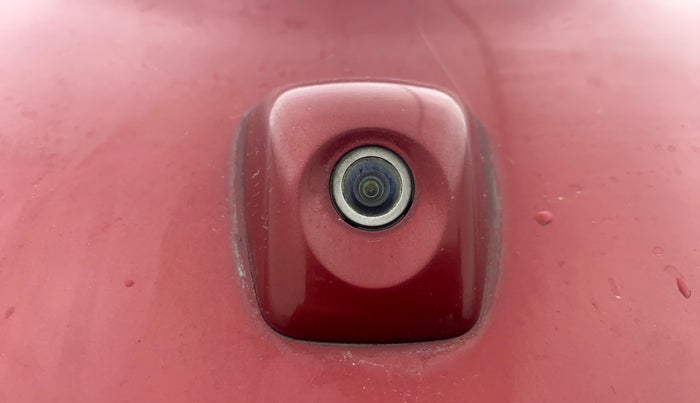 2017 Hyundai Elite i20 ASTA 1.2 (O), Petrol, Manual, 1,16,661 km, Parking Camera