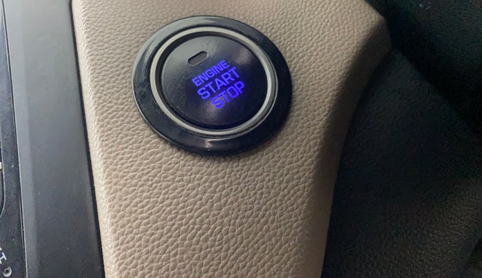 2017 Hyundai Elite i20 ASTA 1.2 (O), Petrol, Manual, 1,16,661 km, Keyless Start/ Stop Button