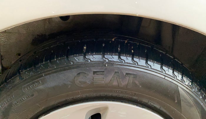2017 Maruti Celerio ZXI, CNG, Manual, 87,265 km, Left Rear Tyre Tread