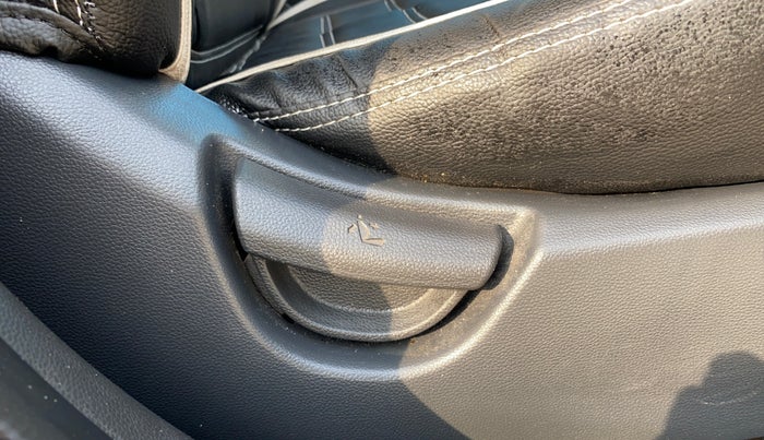 2014 Hyundai Grand i10 SPORTZ 1.2 KAPPA VTVT, Petrol, Manual, 40,871 km, Driver Side Adjustment Panel