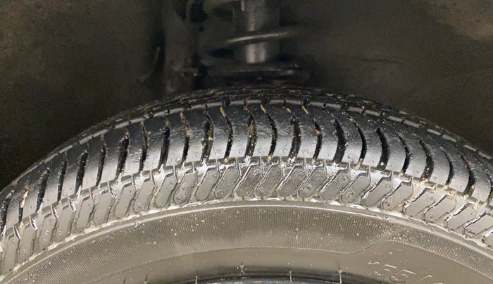 2018 Maruti Alto K10 VXI (O) AMT, Petrol, Automatic, 23,066 km, Right Front Tyre Tread