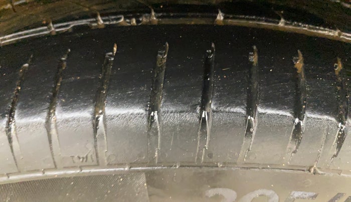 2019 Hyundai Elite i20 ASTA (O) CVT, Petrol, Automatic, 60,493 km, Left Rear Tyre Tread