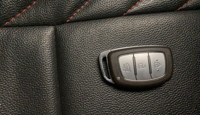 2019 Hyundai Elite i20 ASTA (O) CVT, Petrol, Automatic, 60,493 km, Key Close Up