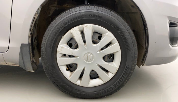 2014 Maruti Swift Dzire VDI, Diesel, Manual, 62,298 km, Right Front Wheel
