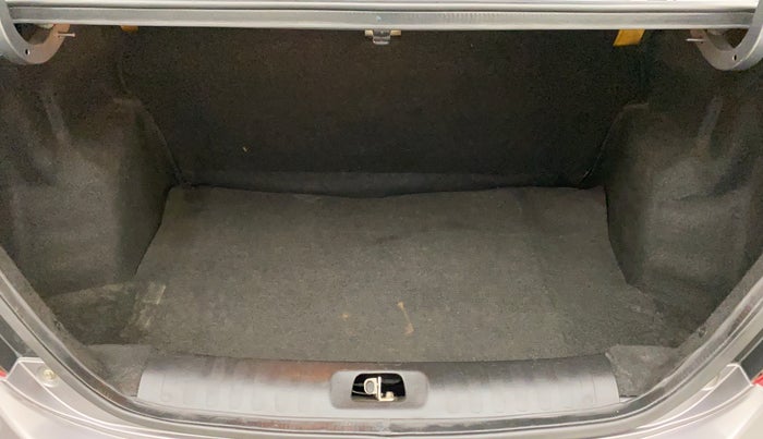 2014 Maruti Swift Dzire VDI, Diesel, Manual, 62,298 km, Boot Inside