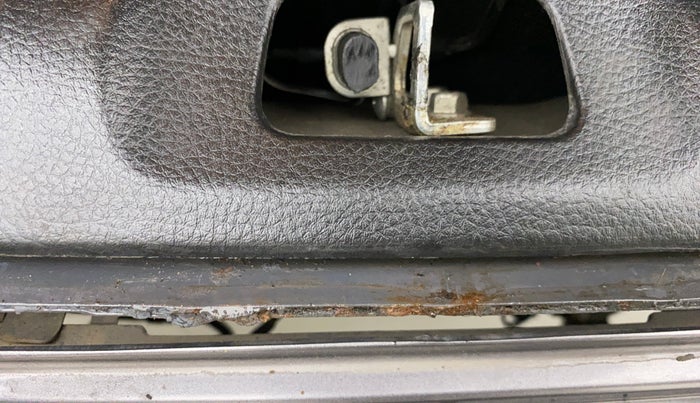 2014 Maruti Swift Dzire VDI, Diesel, Manual, 62,298 km, Dicky (Boot door) - Slightly rusted
