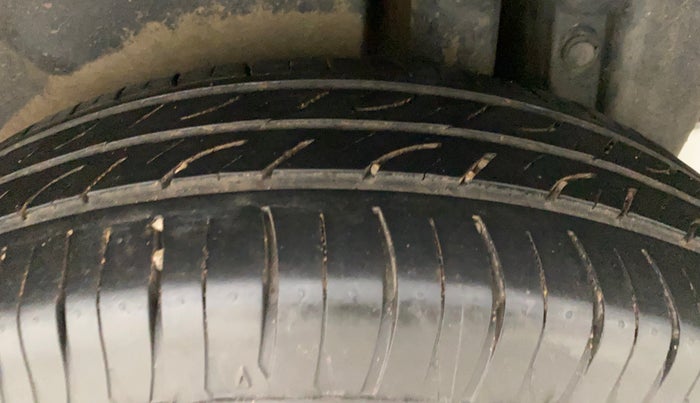 2014 Maruti Swift Dzire VDI, Diesel, Manual, 62,298 km, Left Rear Tyre Tread