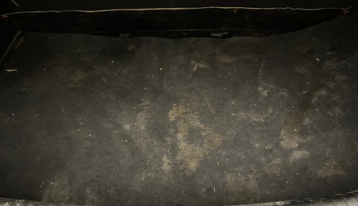 2016 Hyundai Grand i10 MAGNA 1.1 CRDI, Diesel, Manual, 94,677 km, Boot Inside