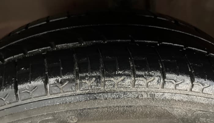 2014 Maruti Alto K10 VXI, Petrol, Manual, 1,02,791 km, Left Front Tyre Tread