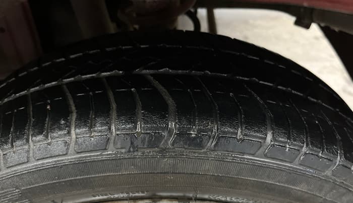2014 Maruti Alto K10 VXI, Petrol, Manual, 1,02,791 km, Left Rear Tyre Tread