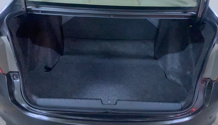 2015 Honda City 1.5L I-VTEC SV, Petrol, Manual, 82,525 km, Boot Inside