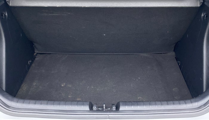 2020 Hyundai NEW I20 SPORTZ 1.5 MT, Diesel, Manual, 35,792 km, Boot Inside