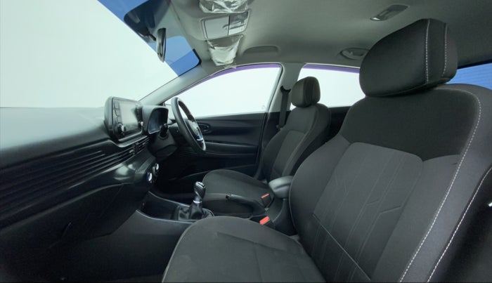 2020 Hyundai NEW I20 SPORTZ 1.5 MT, Diesel, Manual, 35,792 km, Right Side Front Door Cabin