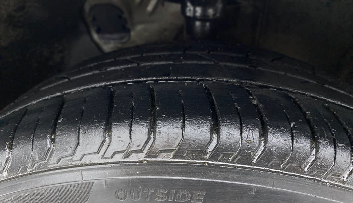 2020 Hyundai NEW I20 SPORTZ 1.5 MT, Diesel, Manual, 35,792 km, Left Front Tyre Tread