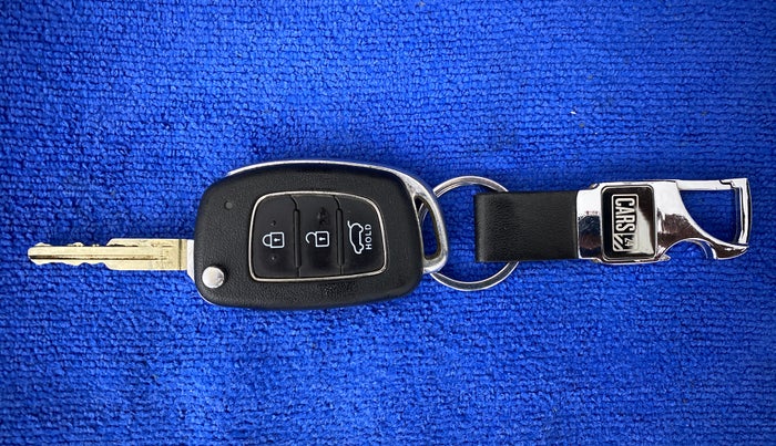 2020 Hyundai NEW I20 SPORTZ 1.5 MT, Diesel, Manual, 35,792 km, Key Close Up