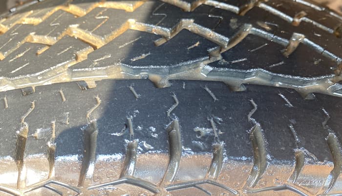 2014 Renault Duster RXE PETROL, Petrol, Manual, 1,47,587 km, Right Front Tyre Tread