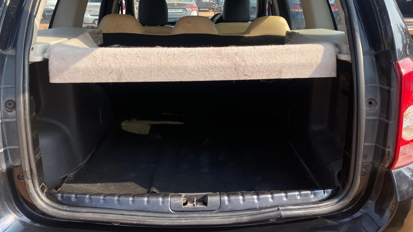 2014 Renault Duster RXE PETROL, Petrol, Manual, 1,47,587 km, Boot Inside
