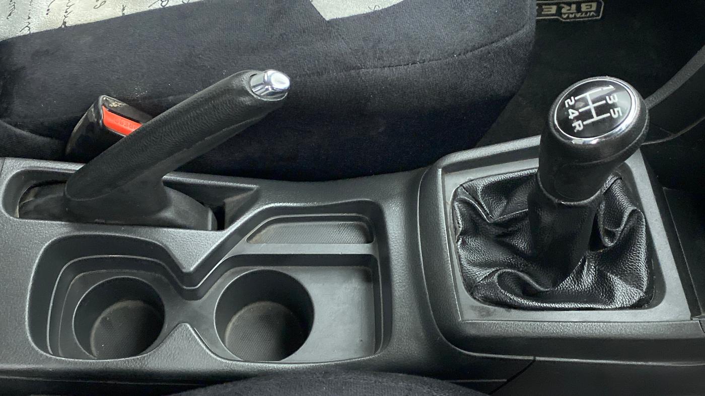 2016 Maruti Vitara Brezza VDI OPT, Diesel, Manual, 1,10,954 km, Gear Lever