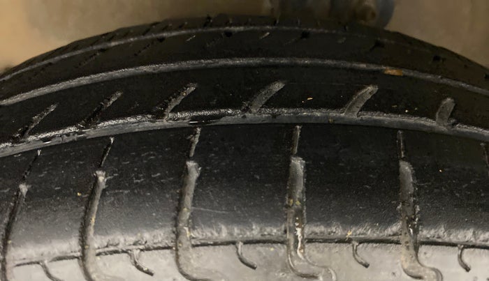 2012 Maruti A Star VXI, Petrol, Manual, 78,076 km, Left Front Tyre Tread