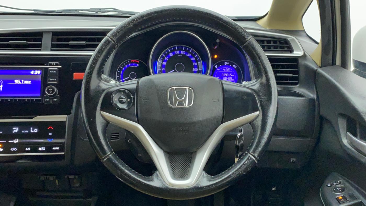 2015 Honda Jazz 1.2 V AT, Petrol, Automatic, 39,914 km, Steering Wheel Close Up