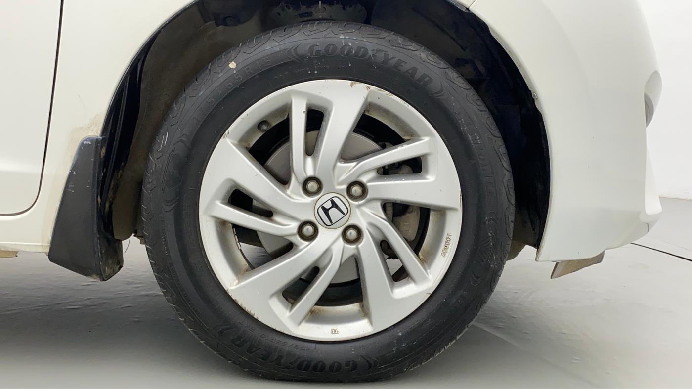 2015 Honda Jazz 1.2 V AT, Petrol, Automatic, 39,914 km, Right Front Wheel