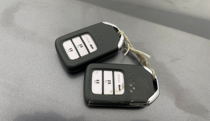 2020 Honda Amaze 1.2L I-VTEC V, Petrol, Manual, 61,244 km, Key Close Up