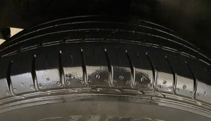 2016 Hyundai Creta BASE 1.6 PETROL, Petrol, Manual, 63,937 km, Right Rear Tyre Tread